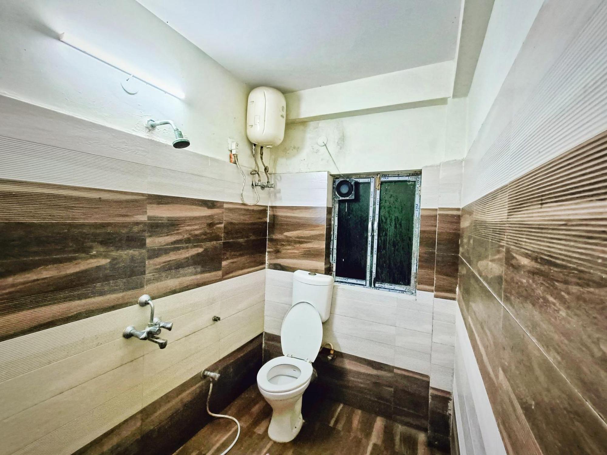 Rest Inn Hotel Newtown Road Near Tata Medical Kolkata Luaran gambar