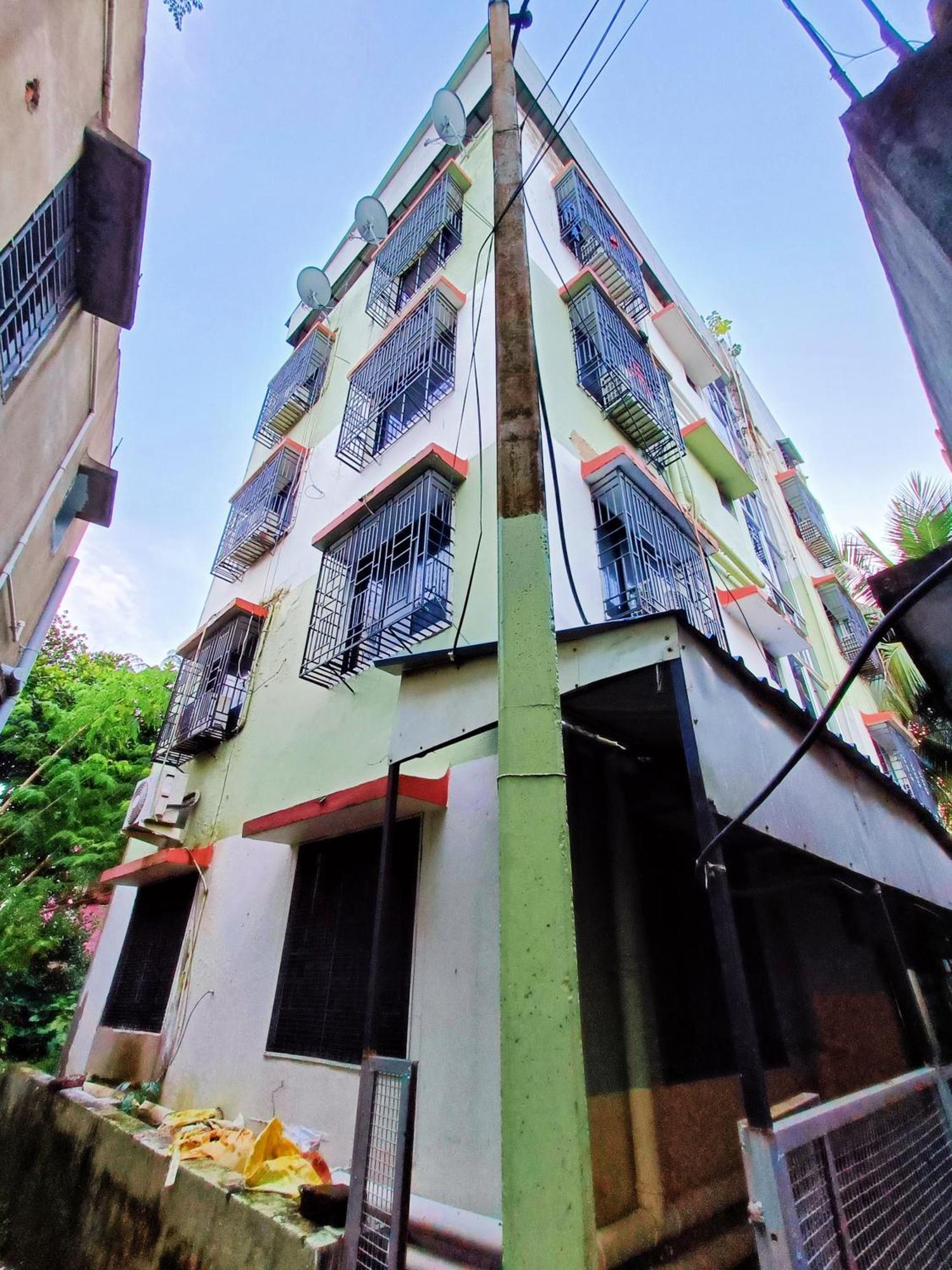 Rest Inn Hotel Newtown Road Near Tata Medical Kolkata Luaran gambar